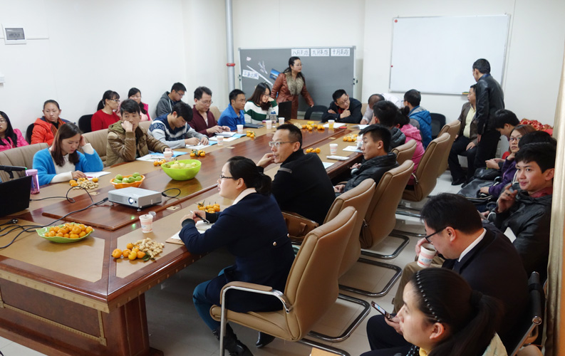 目前天度客戶沙龍已順利舉行4期，我們將一直秉承全公益、凈干貨、不推銷產(chǎn)品的理念，助力天度新老客戶開展網(wǎng)絡(luò)營銷和移動互聯(lián)網(wǎng)營銷。